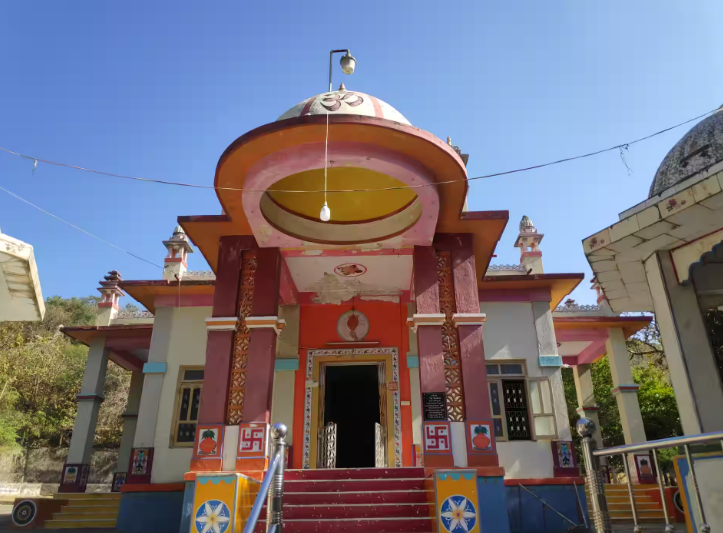 Gayatri Shakti Peeth - Mandir, Junagadh, Gujarat - Vushii.com Gayatri Shakti Peeth - Mandir, Junagadh, Gujarat - Vushii.com